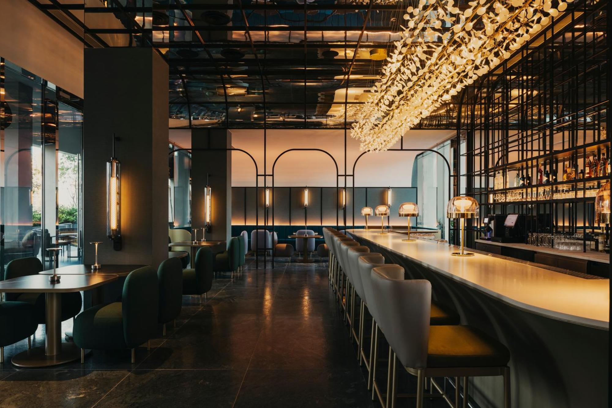 Hotel Pan Pacific Orchard Singapur Zewnętrze zdjęcie The bar at the 19th floor